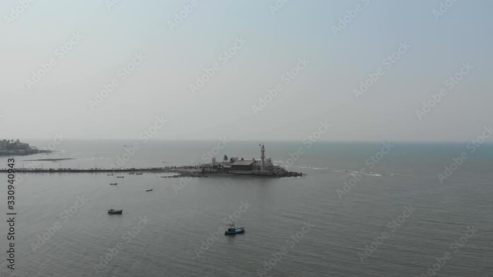 Rotating shot around the Haji Ali dargah sea mosque Rotating shot around the Haji Ali dargah sea mosque