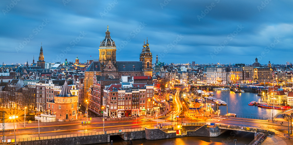 Obraz premium Amsterdam, Netherlands Old Centre District