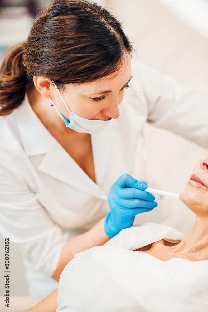 Thread lifting - a minimally invasive procedure for tightening skin of face and body with reinforcing threads - form stable skeleton and support tissue - thread absolutely safe and resolve over time Thread lifting - a minimally invasive procedure for tightening skin of face and body with reinforcing threads - form stable skeleton and support tissue - thread absolutely safe and resolve over time