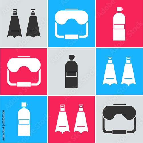 Set Rubber flippers for swimming, Diving mask and Aqualung icon. Vector