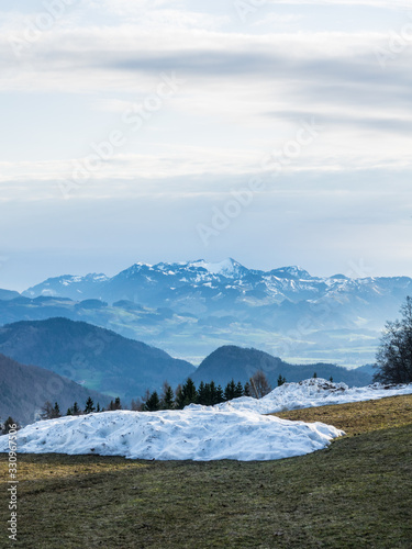 Wenig Schnee in den Alpen