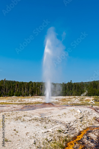 geyser old faithful photo