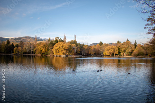 Plan large du lac de Puigcerdà