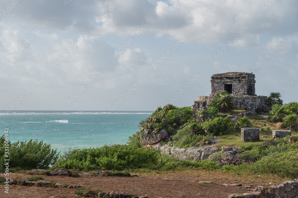 Fototapeta premium Mayan ruins in Tulum