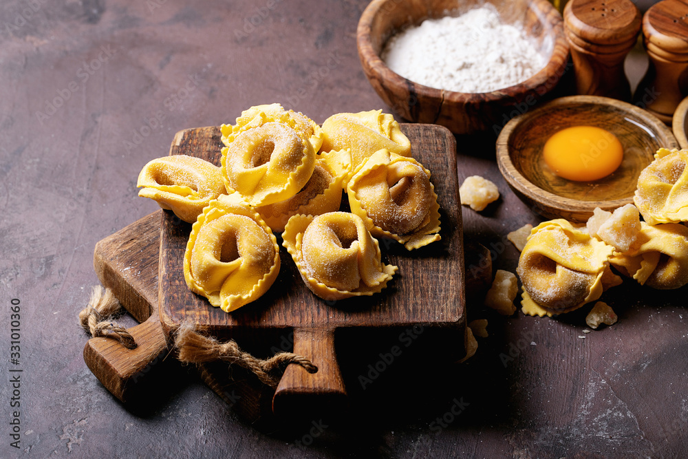 Fototapeta premium Raw traditional Itallian ravioli