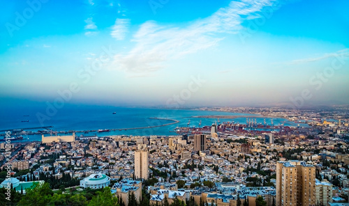 Fotografie Panoramic view of the harbor port of Haifa, with downtown Haifa, the harbor, the industrial zone in a sunny summer day