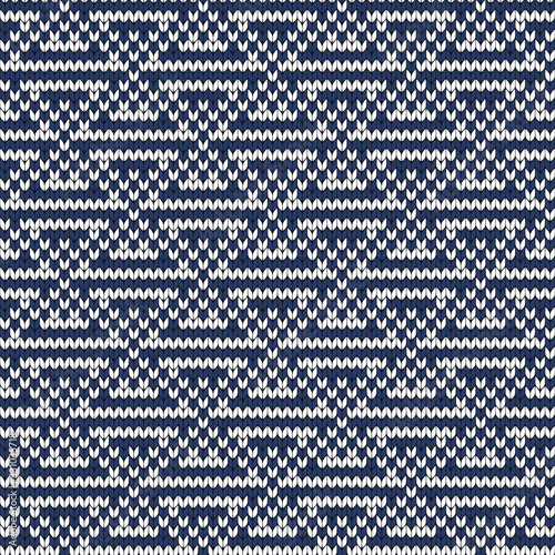 Knitted seamless decorative geometric pattern triangles