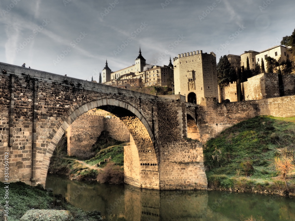 Puente fortificado en Toledo