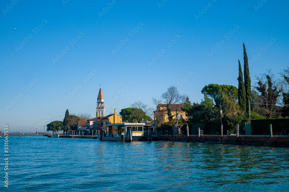Naklejka premium Mazzorbo, pequeña isla de la laguna de Venecia, cerca de Burano.