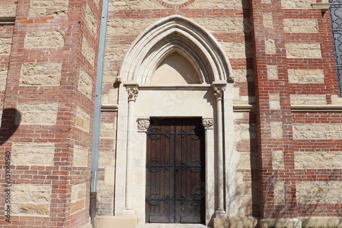 Eglise catholique Saint Barthélémy à Genas construite en 1876 - ville de Genas - Département du Rhône - France - Vue extérieure