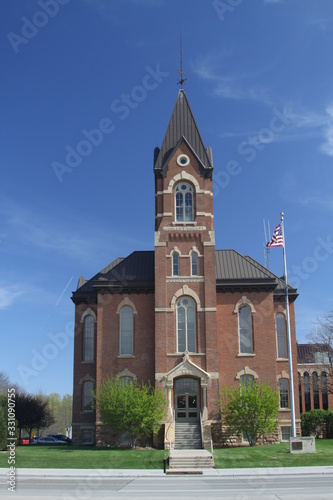 nicollet county courthouse photo