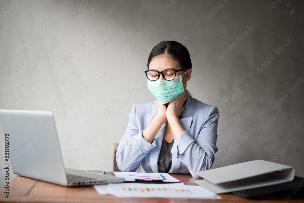 Business women wears a health mask Business women wears a health mask