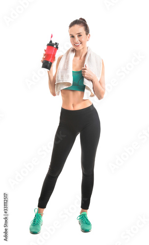 Sporty young woman with pro...
