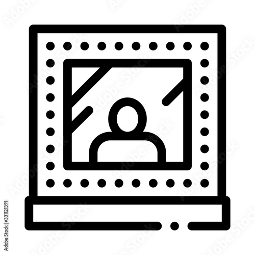 Framed Photo Icon Vector. Outline Framed Photo Sign. Isolated Contour Symbol Illustration