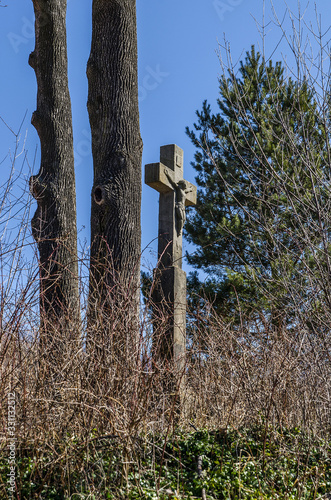 Fototapeta Naklejka Na Ścianę i Meble -  Krzyż przydrożny 