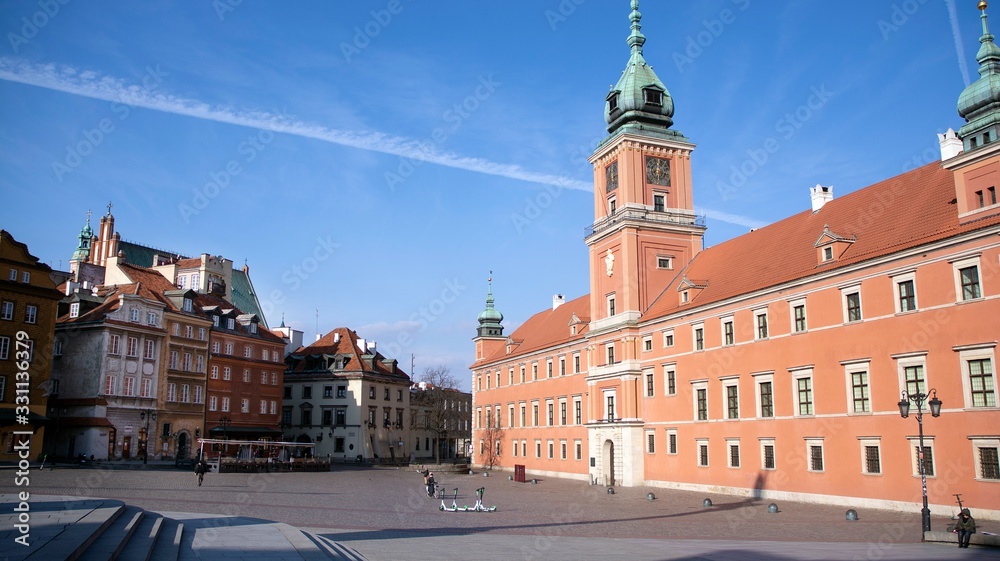 Fototapeta premium The streets and main places of remain deserted due to the coronavirus health emergency. The city empties itself of tourists and people. Stop coronavirus.