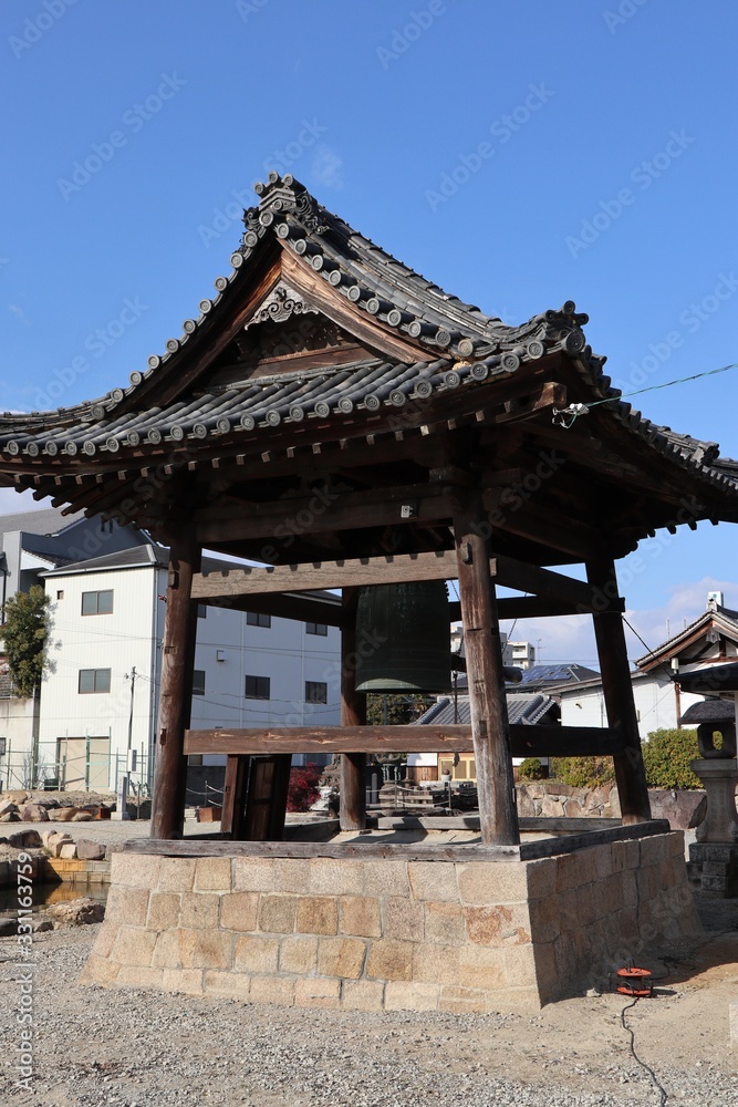 日本の神社や寺院