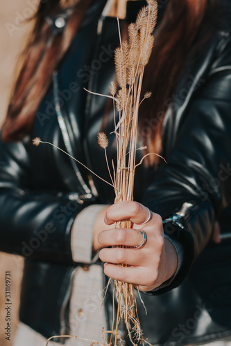 spikelets in the hands