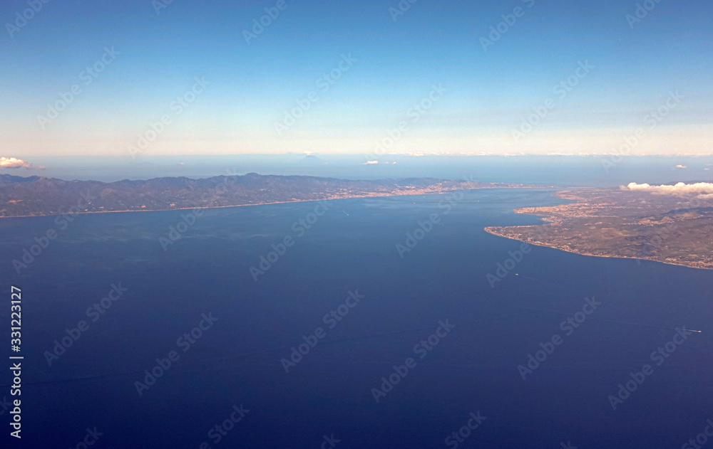 Fotografie visuale aerea dello stretto di Messina - 6132