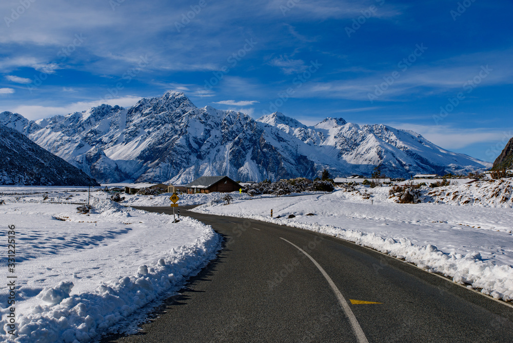 Road trip in New Zealand with snow mountains in winter