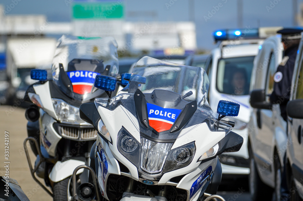 Motos de la police nationale