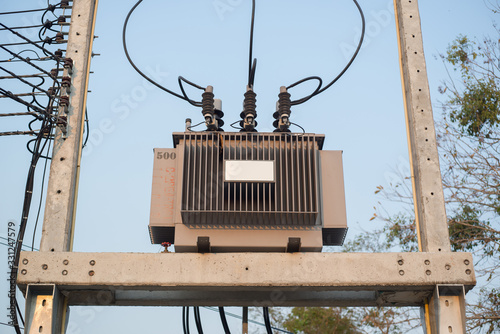 Three phase (500 kVA) hermetic sealed type with nitrogen gas cushion oil immersed transformer