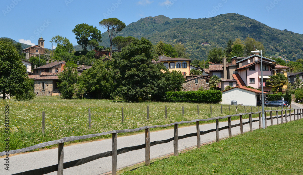 Paesaggio circostante il nucleo di Origlio, in Canton Ticino