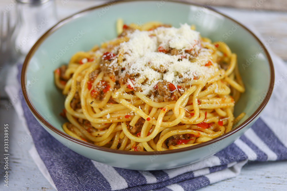 assiette de spaghetti au boeuf et poivron