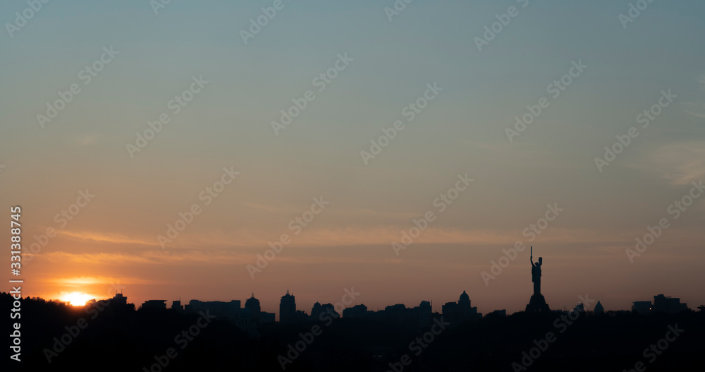 Silhouette of the right bank of the city of Kiev