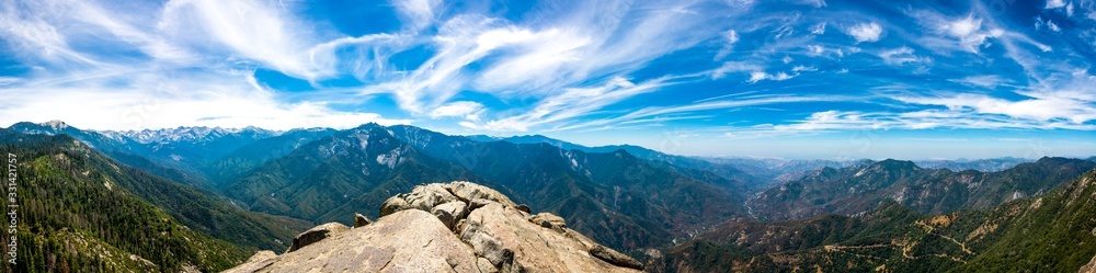 moro rock trail viewpoint panorama in summer
