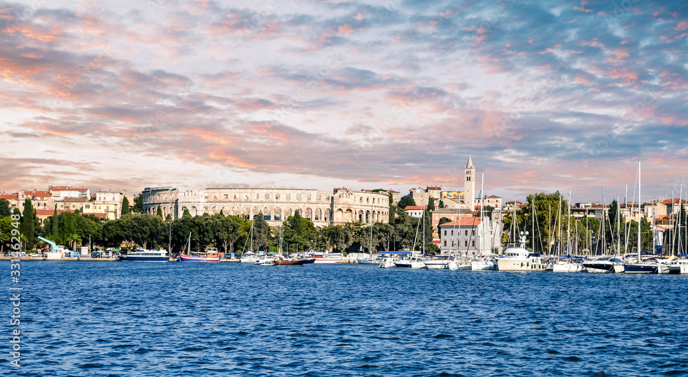 Naklejka premium nice view of the Pula Amphitheater in Croatia