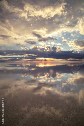 sunrise in salar de uyuni