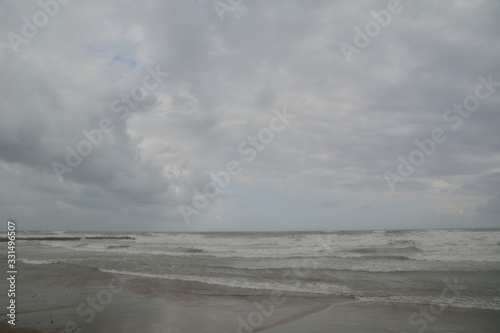 Fototapeta Naklejka Na Ścianę i Meble -  The great beach on a stormy day