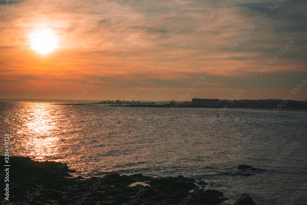 Obraz premium sunset over maine sea