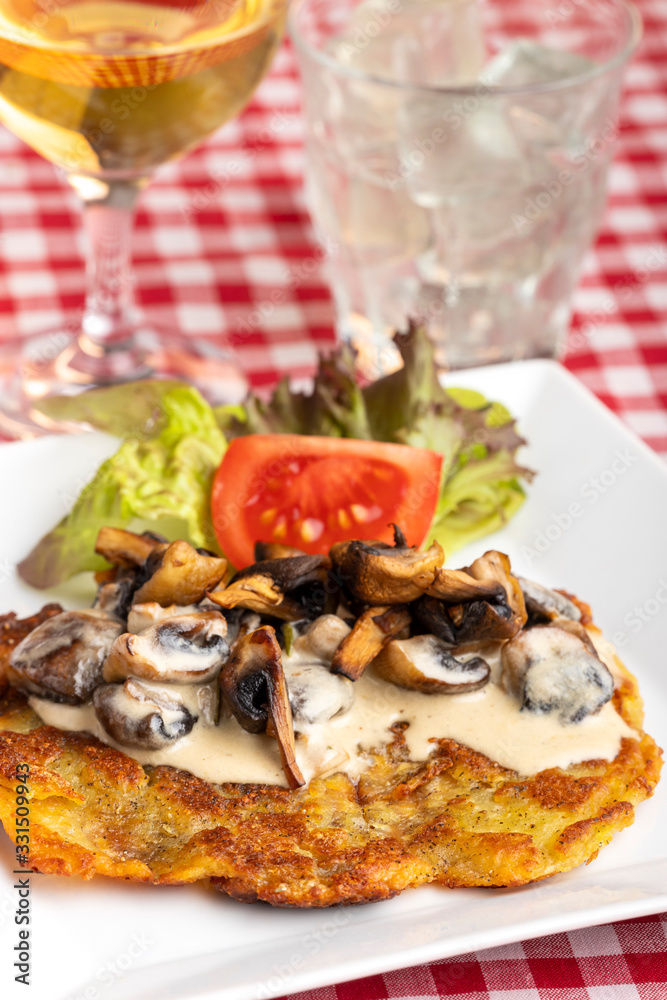 swiss roesti with mushroom sauce swiss roesti with mushroom sauce