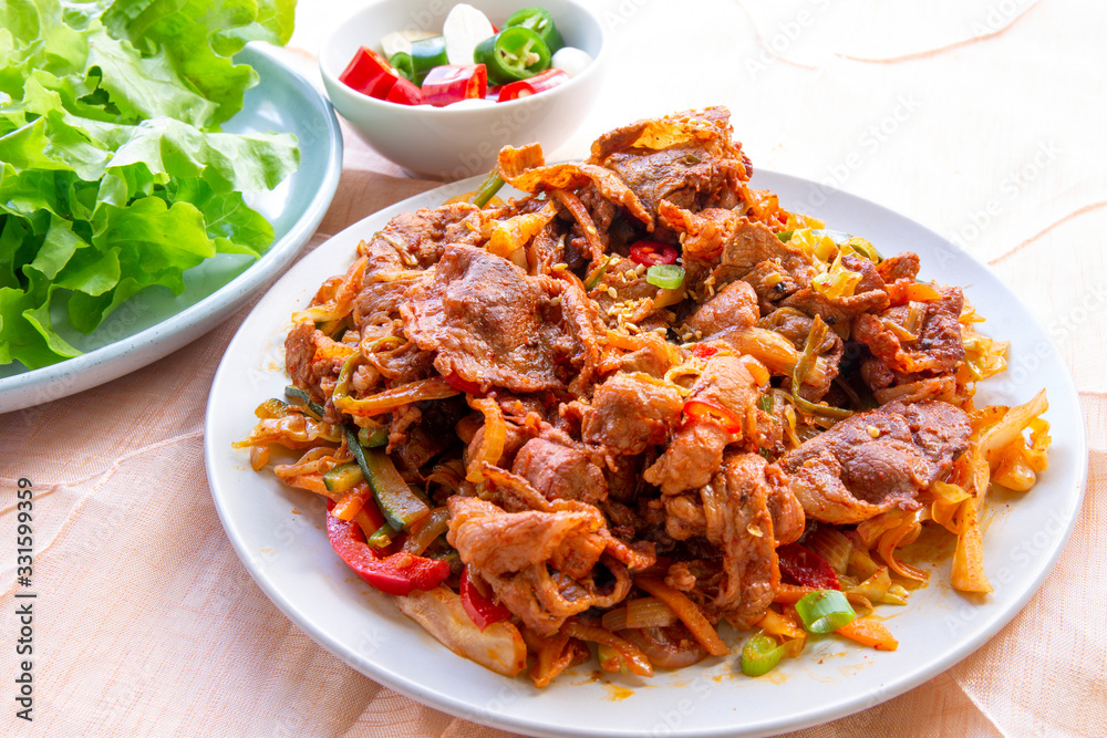 Stir fried with pork and vegetables sprinkle sesame seeds Stir fried with pork and vegetables sprinkle sesame seeds