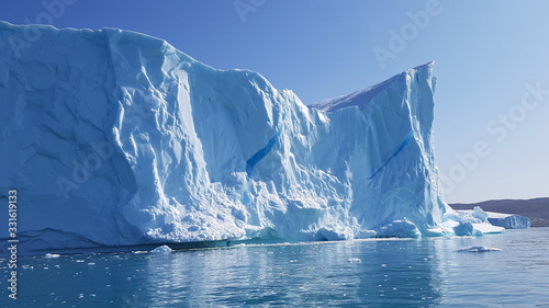 Grönlands Vielfalt, wunderschöne Eisskulpturen, Landschaften, Hunde © robinheal