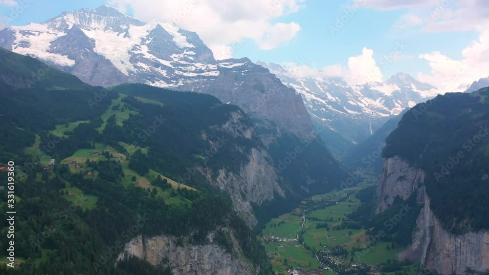 This is a drone shot I captured while on vacation in Lauterbrunnen