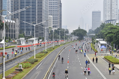A moment of car free day in Jakarta, the vehicle are not allowed to use this road, except the Transjakarta bus. Held in every week on Sunday.