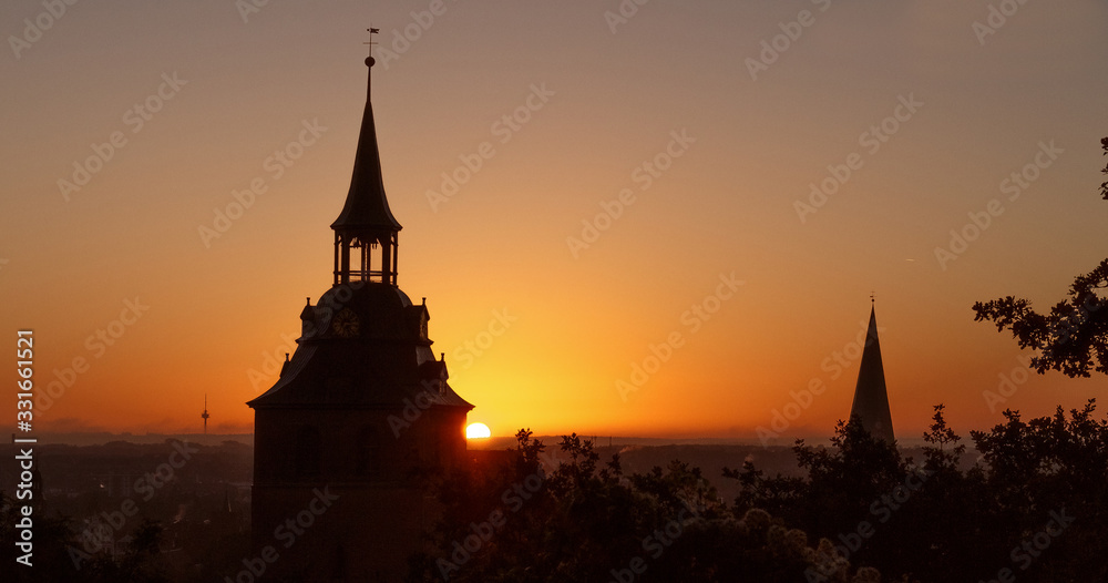 Fototapeta premium Lüneburg bei Sonnenaufgang 