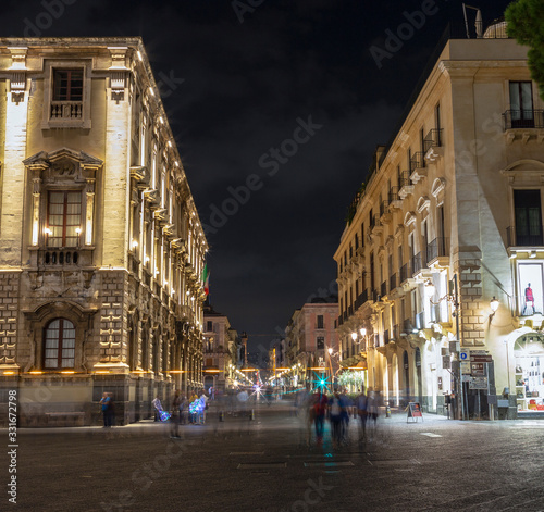 Citta di sera Catania 