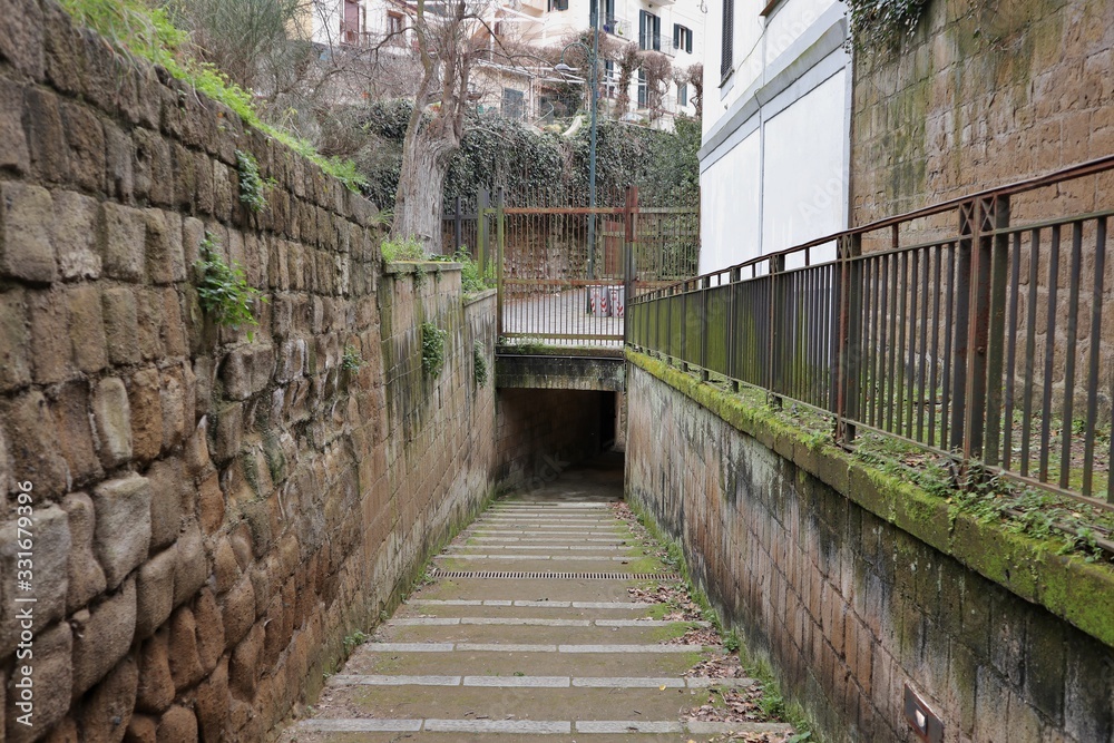 Napoli - Sentiero dalla Grotta di Seiano