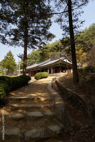 Seonseonghyeon Guesthouse in Andong-si, South Korea. Seonseonghyeon Guesthouse was created in the Joseon Dynasty. © photo_HYANG