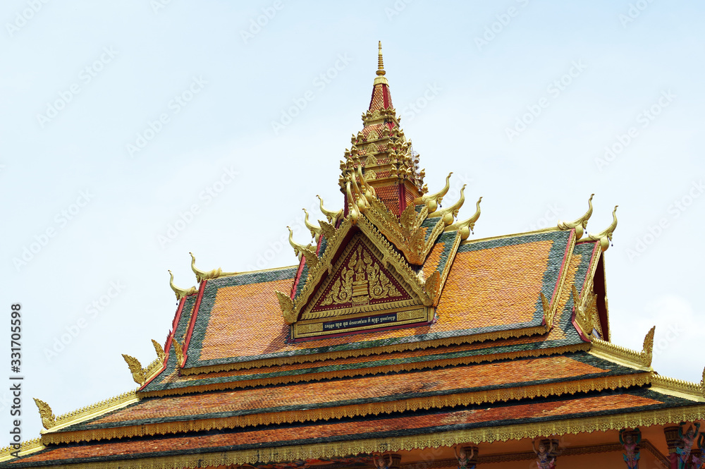 Fototapeta premium Textured roof of an old Buddhist temple
