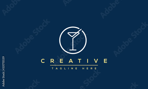 Creative abstract letter O logo design template. OO icon initial based monogram and symbol in vector.