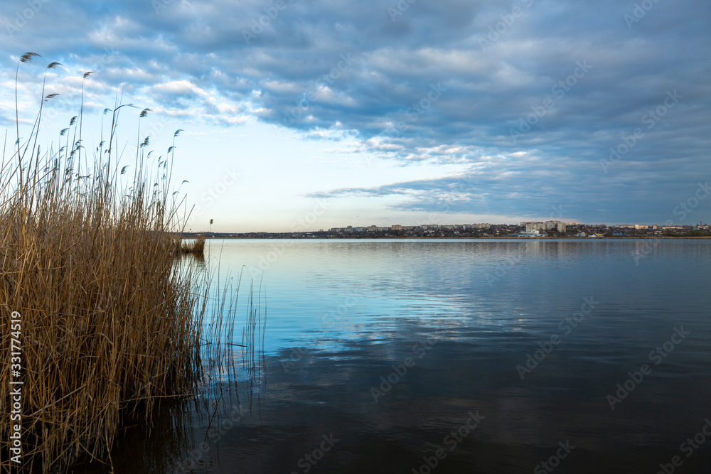 Fototapeta premium lake with blue sky and clouds