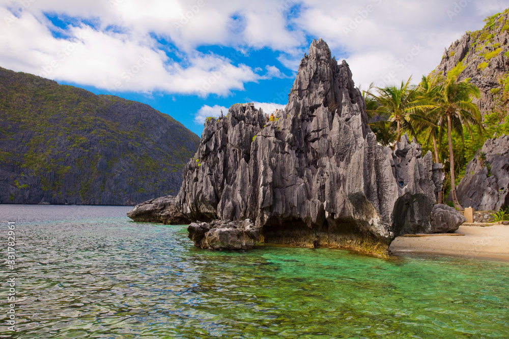Island hopping Philippines rock formations 