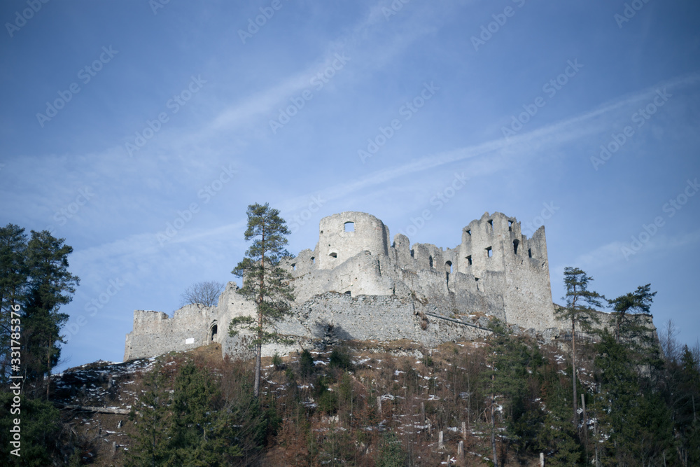 Obraz premium Old medieval castle in the mountains in the Alps in Germany