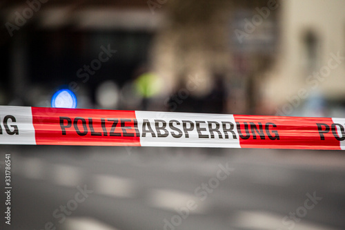 Polizeiabsperrung photo