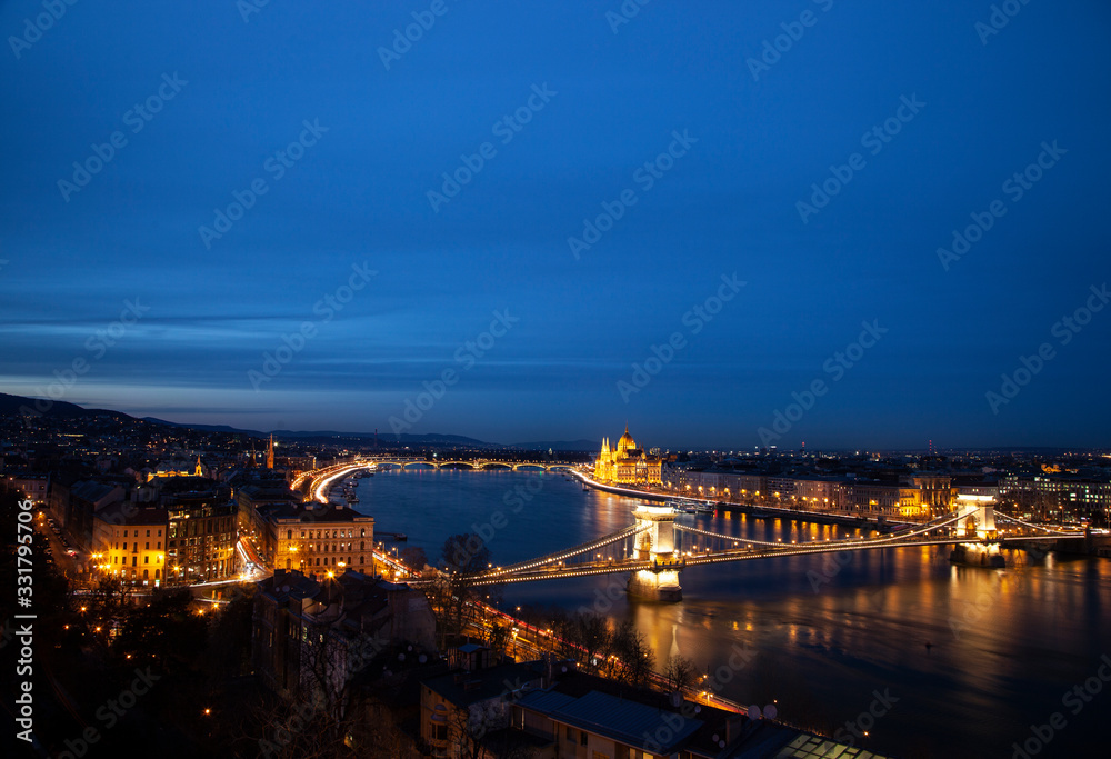 Fototapeta premium Chain bridge in Budapest